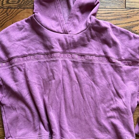 Under Armour cropped sweatshirt Size M new with tags C16 - Picture 5 of 9